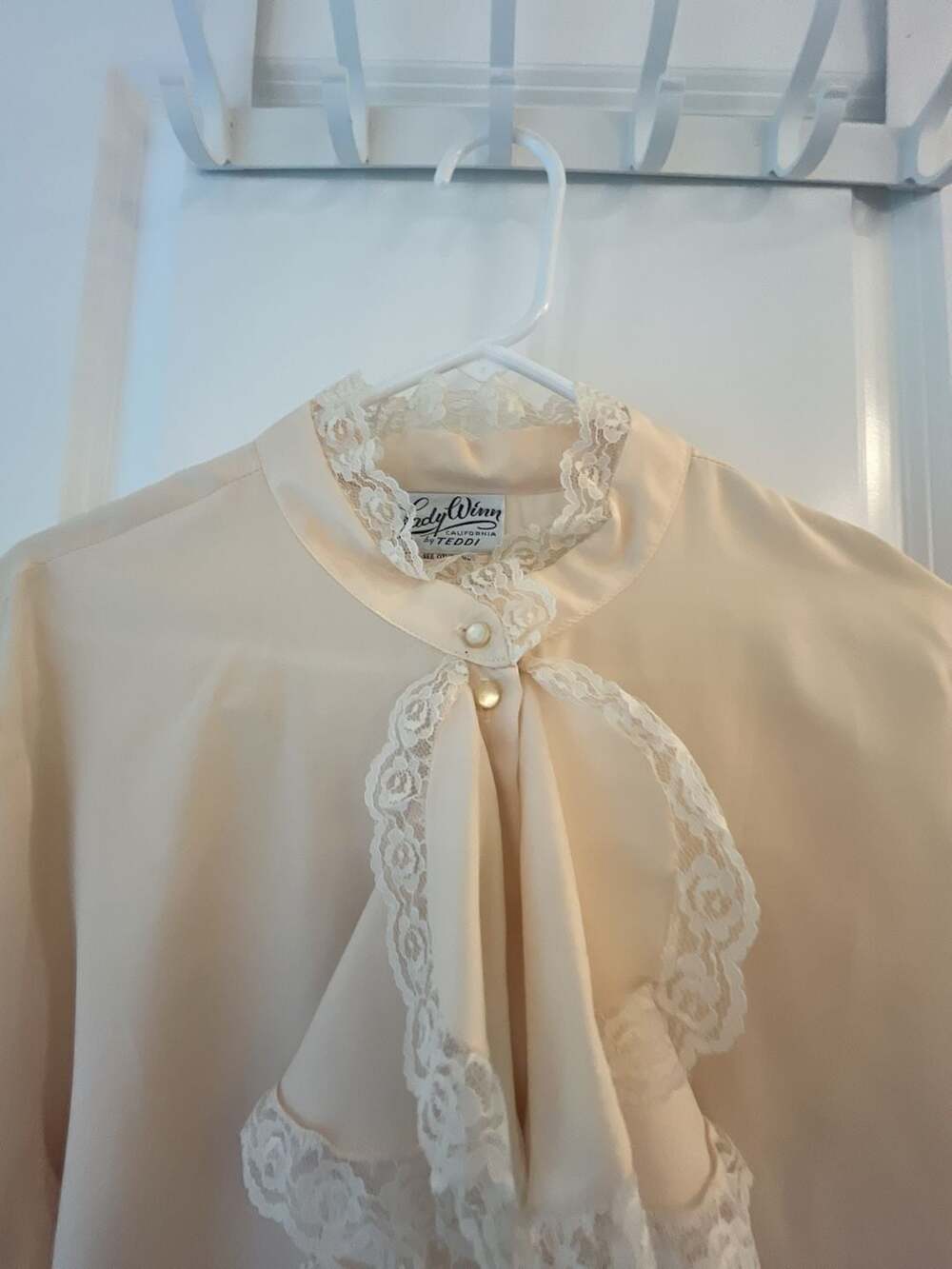 Vintage Lady Winn by Teddi California Ivory Ruffled Lace Blouse - Picture 2 of 6